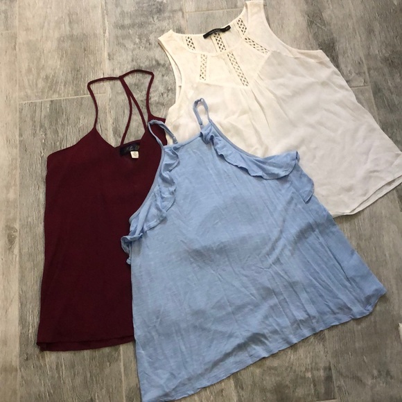 Tops - Bundle of adorable flirty tanks!